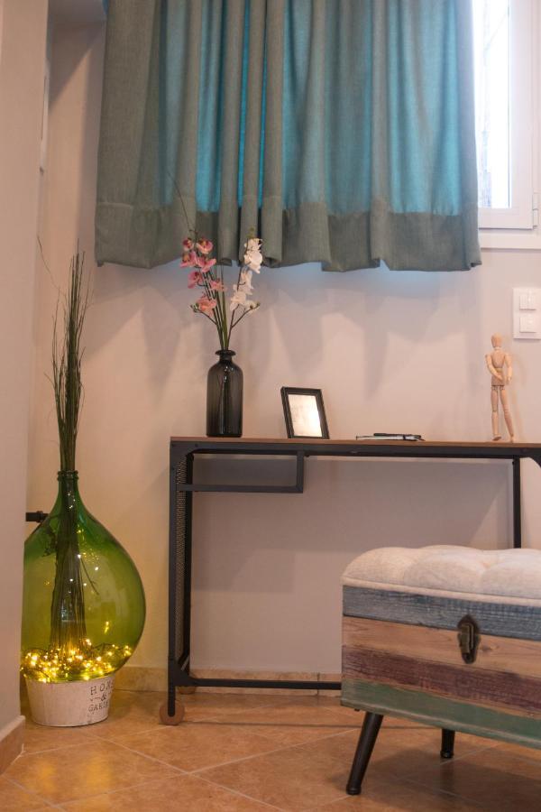 コルフ島Loft Renovated Flat 5' From The Old Town Corfuアパートメント エクステリア 写真