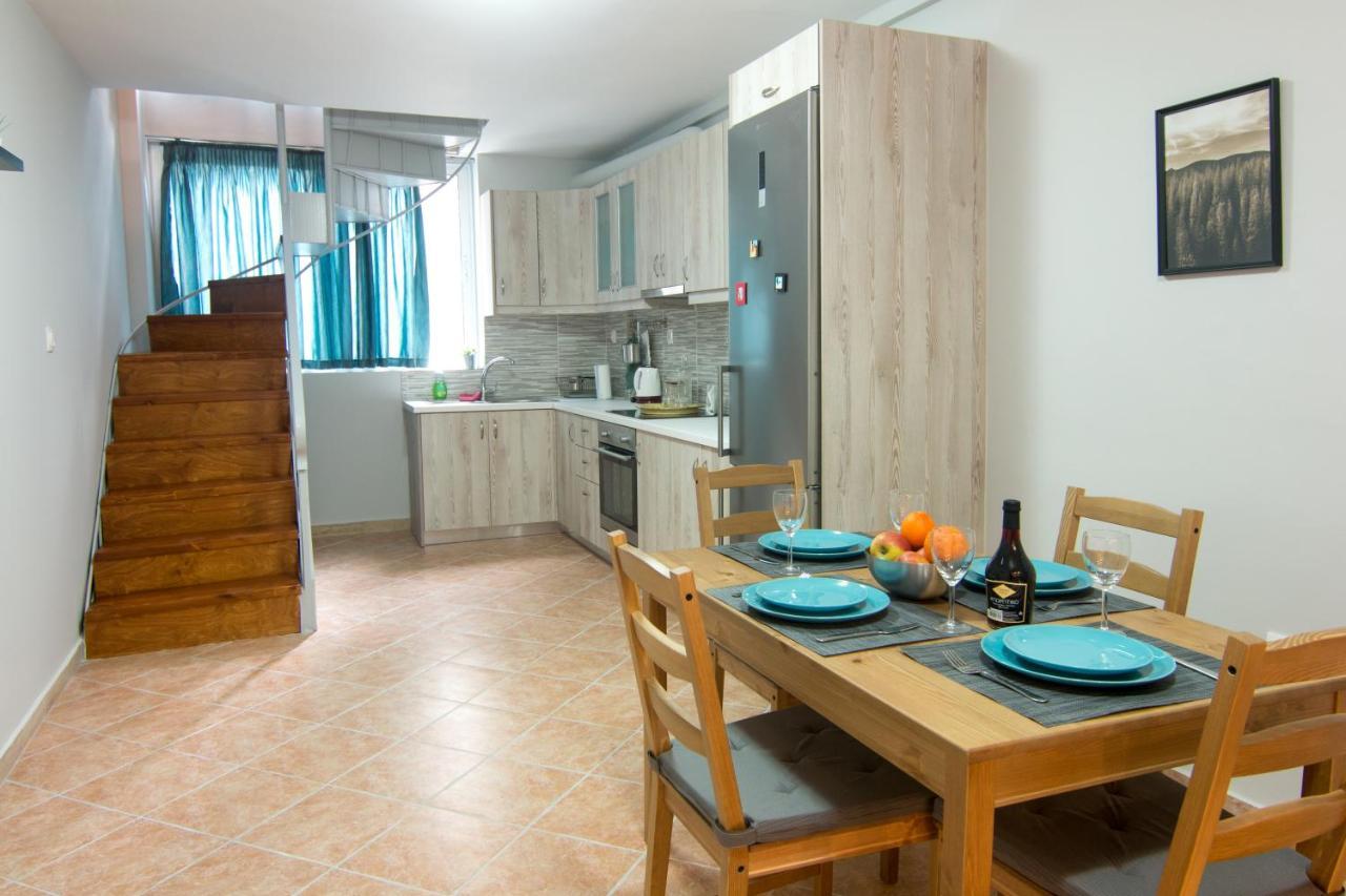 コルフ島Loft Renovated Flat 5' From The Old Town Corfuアパートメント エクステリア 写真