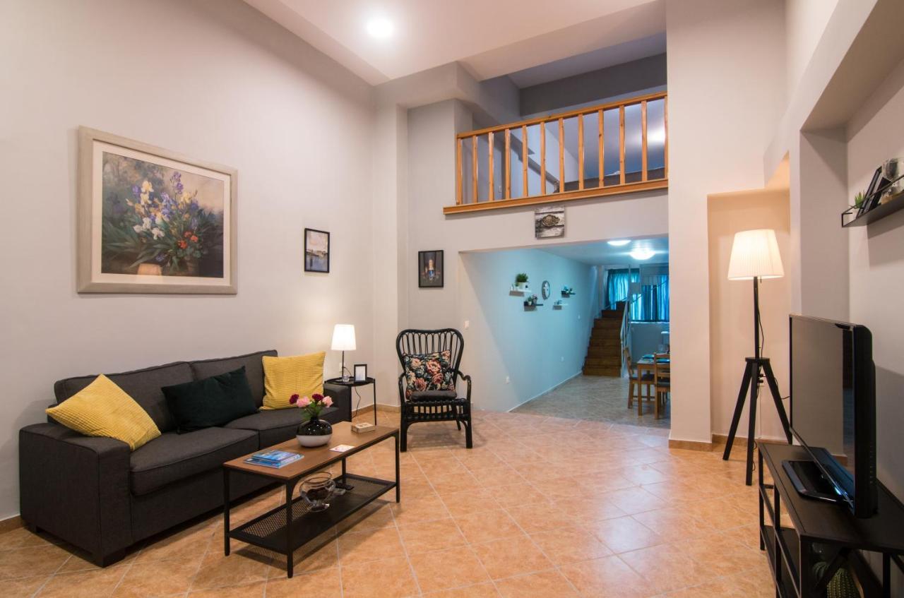 コルフ島Loft Renovated Flat 5' From The Old Town Corfuアパートメント エクステリア 写真